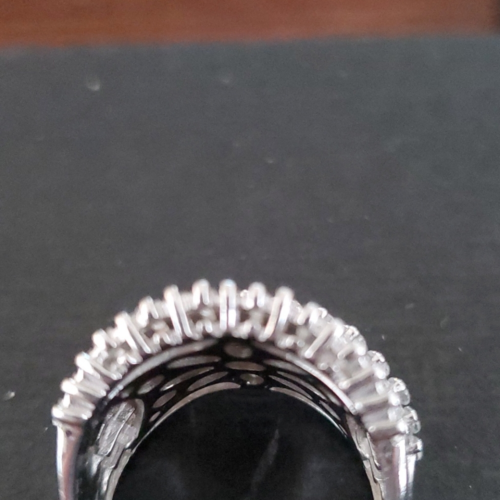 BELA LUCE 925 S.S. FAUX DIAMOND RING - Picture 6 of 6